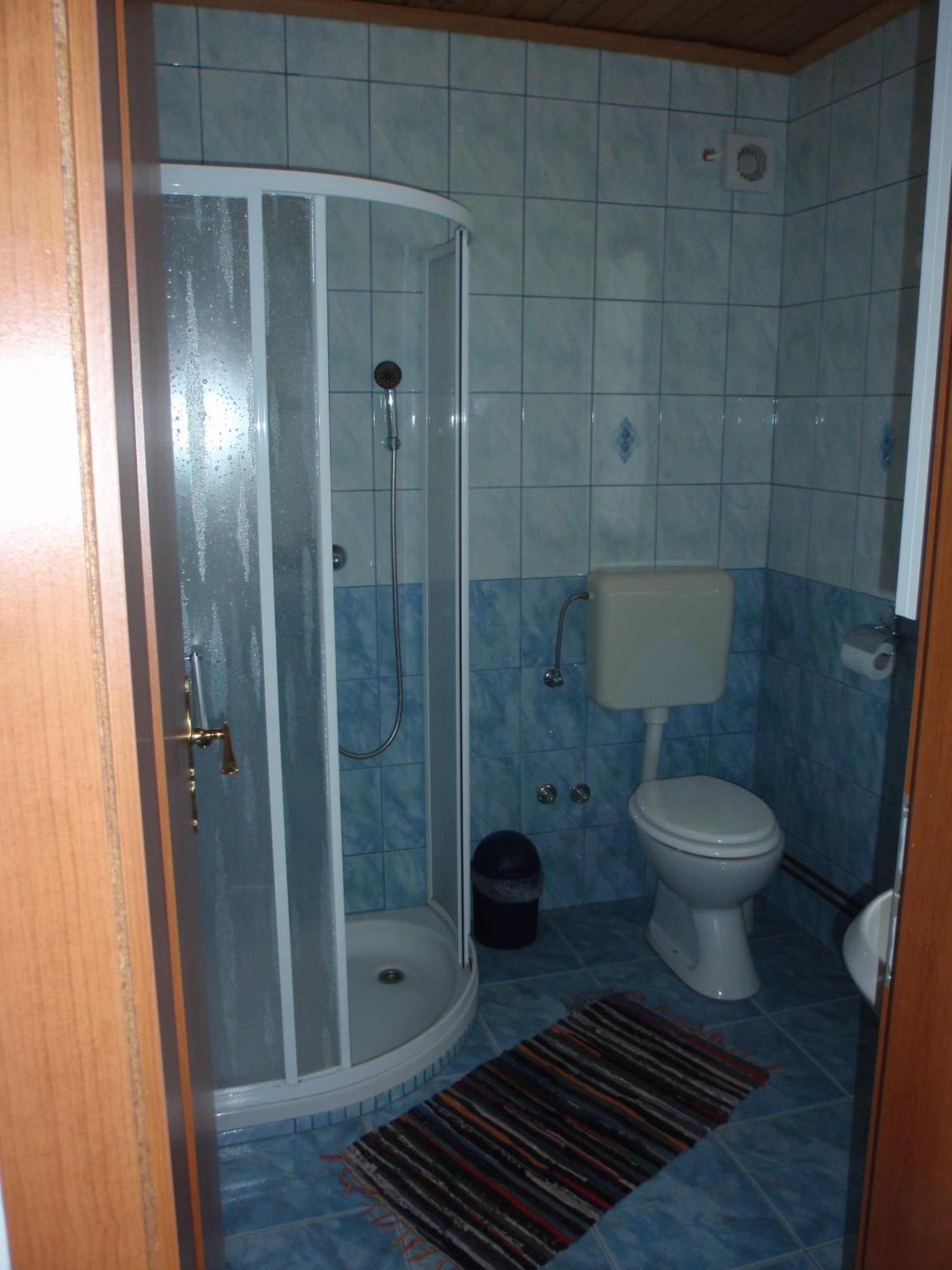 צ'רקנו Apartmens And Rooms Sostar מראה חיצוני תמונה