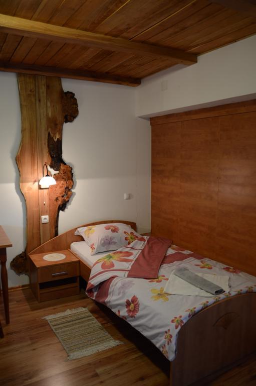 צ'רקנו Apartmens And Rooms Sostar חדר תמונה