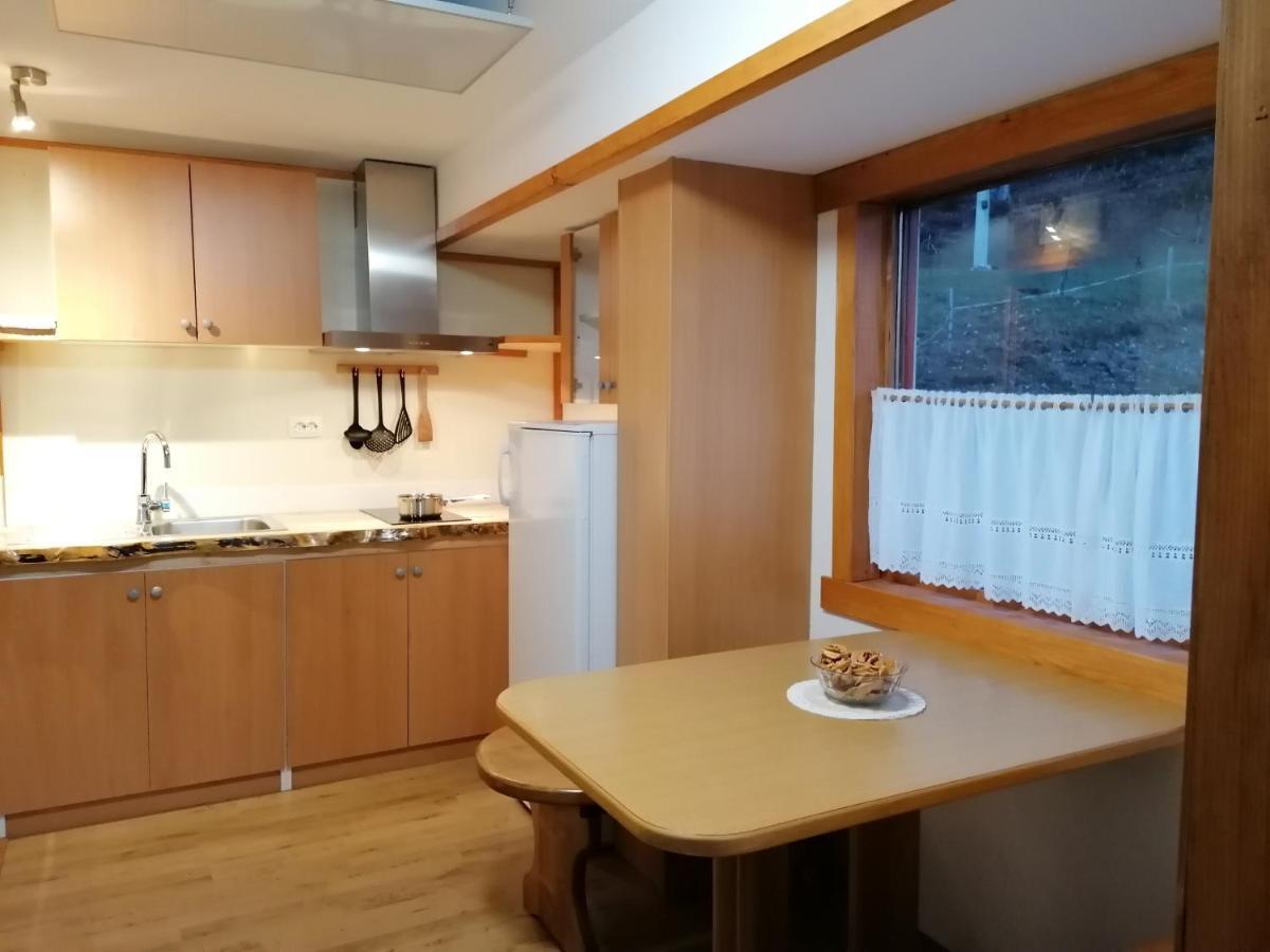 צ'רקנו Apartmens And Rooms Sostar מראה חיצוני תמונה